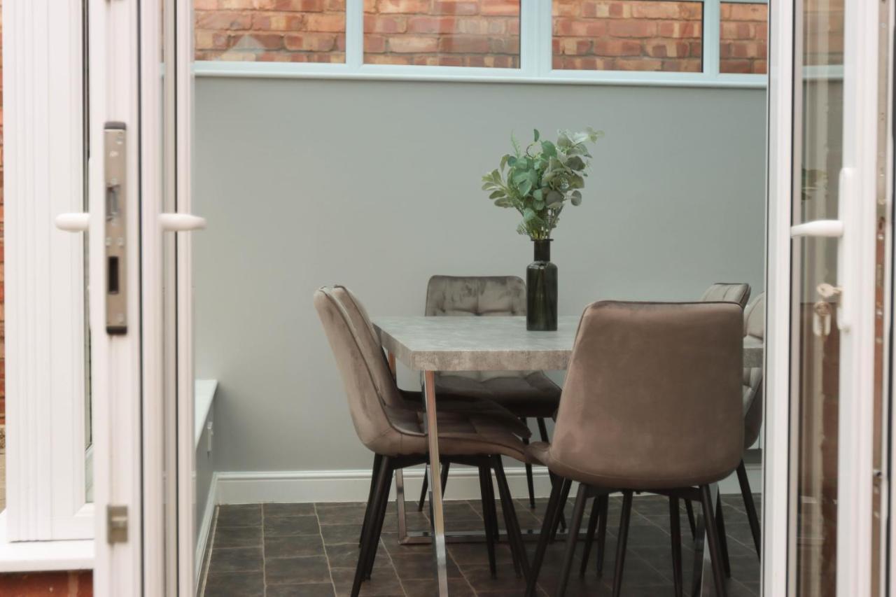 The Grey Haven Birmingham Villa Exterior photo